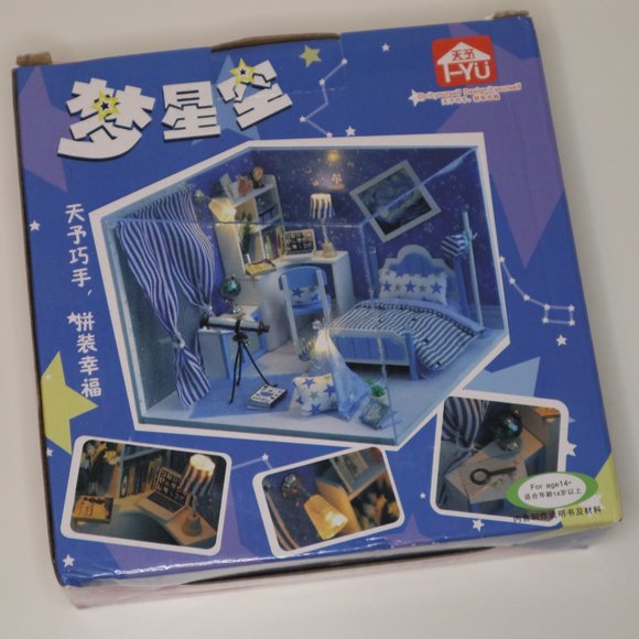 DIY Miniature Kit for a Dreamy Pink Bedroom - Picture 2 of 11